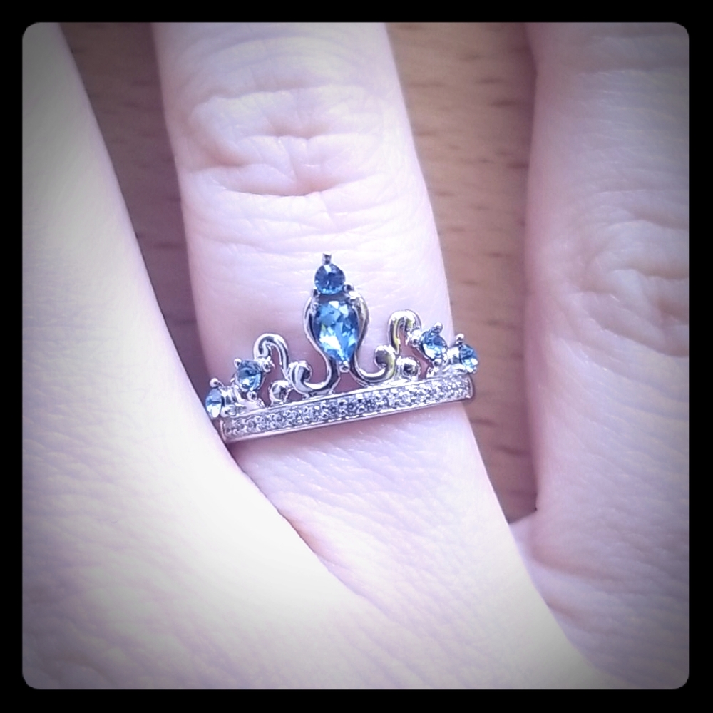 Crown Ring Fragrant Jewels Ice Princess